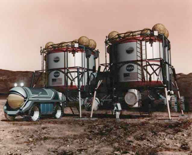 Earth Return Vehicles with fuel truck